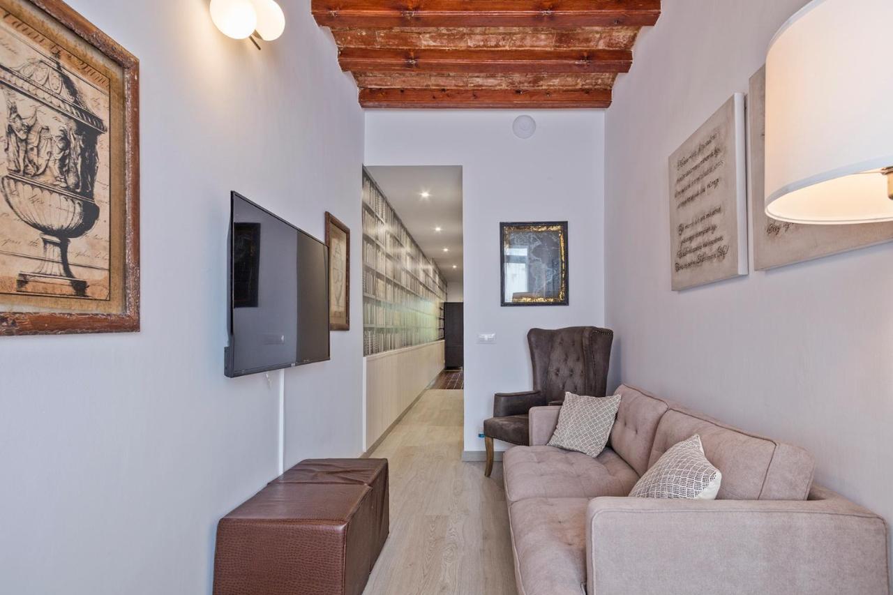 Alcam Books Apartment Barcelona Exterior photo