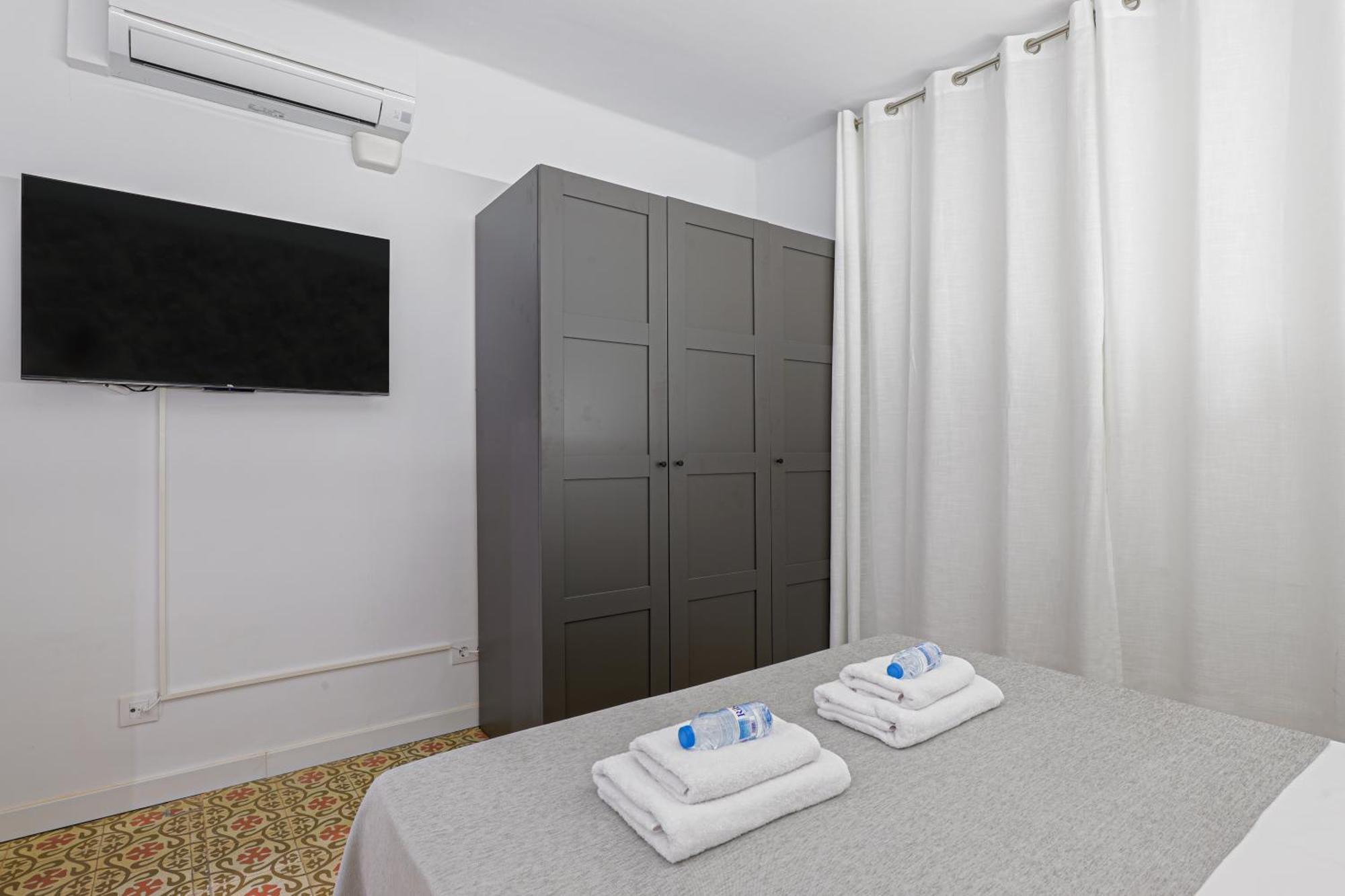 Alcam Books Apartment Barcelona Exterior photo